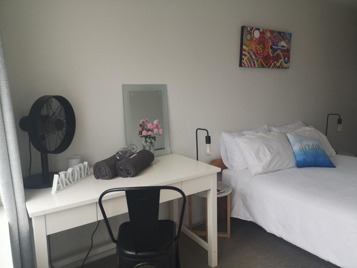 Pool House - One Bedroom Self Contained Unit Motueka Extérieur photo