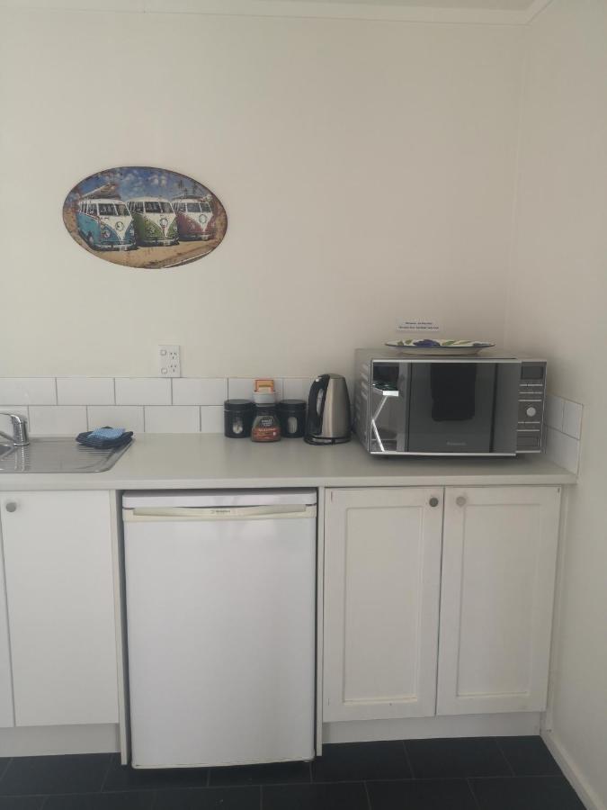 Pool House - One Bedroom Self Contained Unit Motueka Extérieur photo